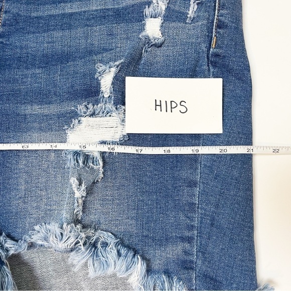 Cello High Rise Denim Shorts 3X stretch distressed midi plus size ripped cut off - Picture 10 of 14
